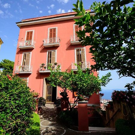 Appartamento Panoramico "Il Glicine" Naples Exterior photo