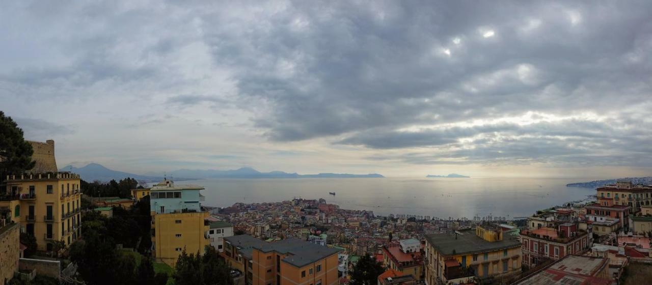 Appartamento Panoramico "Il Glicine" Naples Exterior photo